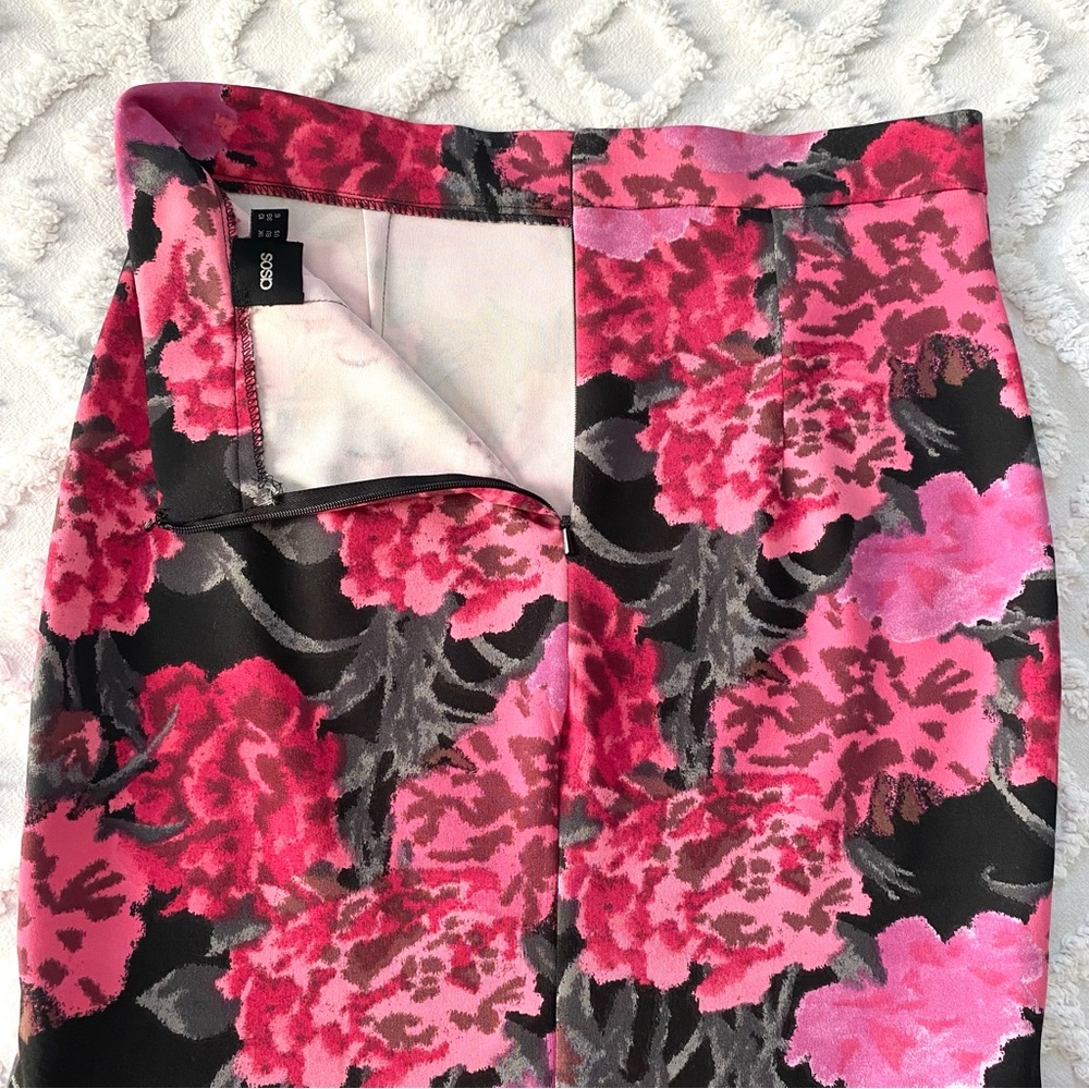 ASOS Pink & Black Floral Skirt with Peplum Hem - Picture 3 of 5